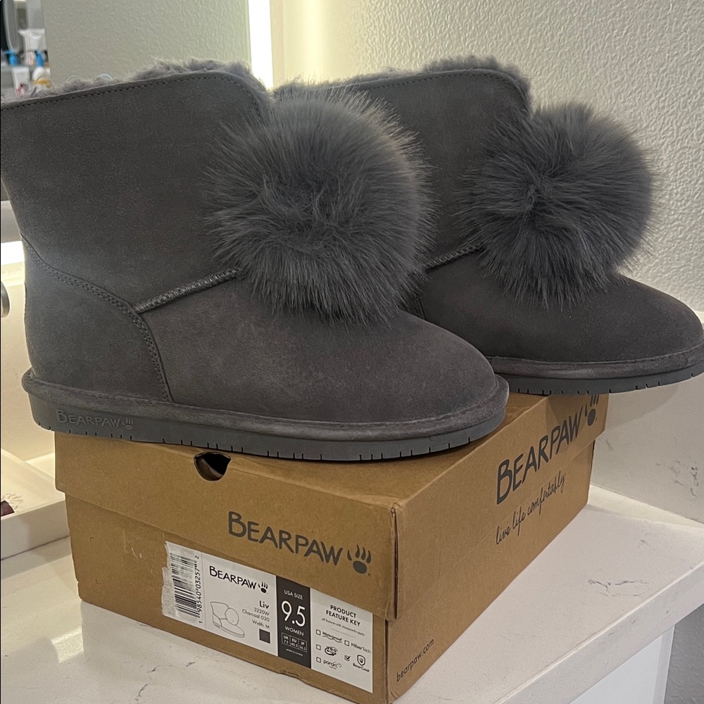 BearPaw Charcoal Boots with Fluffy Pom Poms. New size 9.5 women
